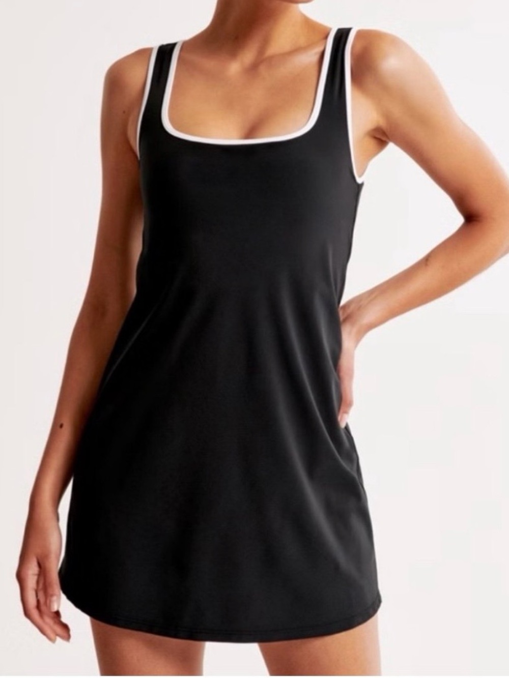Abercrombie & Fitch Black/White Traveler Dress